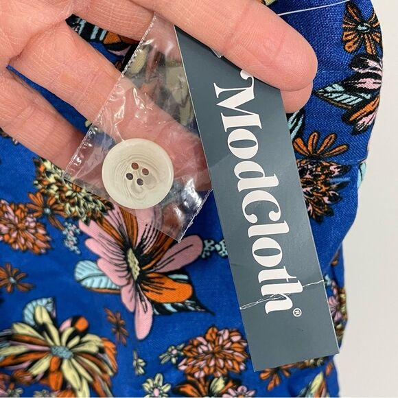 NWT‎ ModCloth Summer Camp Solstice Sapphire Blue Floral Print Romper Size 2 - Picture 7 of 9